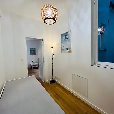 Cozy Historic Near Exelmans In 16th District *